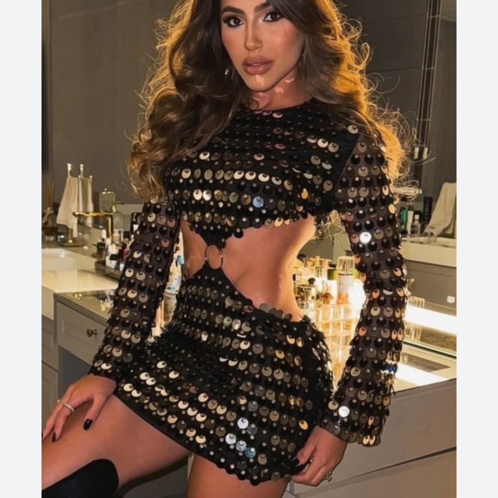 NWOTs new arrivals Eddie cutout sequin dress sz. S